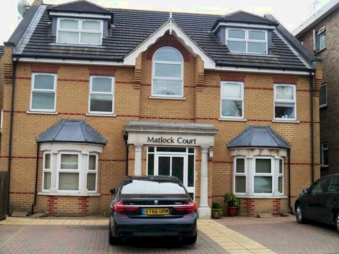 2 Bedroom Flat To Rent In Derby Road, E18
