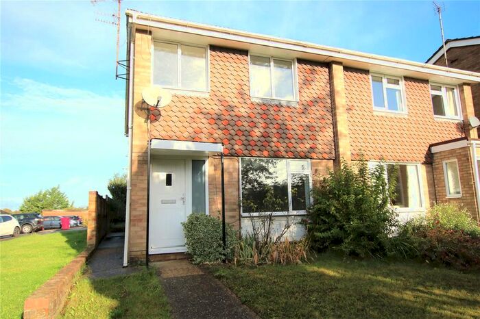 3 Bedroom Semi-Detached House To Rent In Fircroft Close, Tilehurst, Reading, Berkshire, RG31