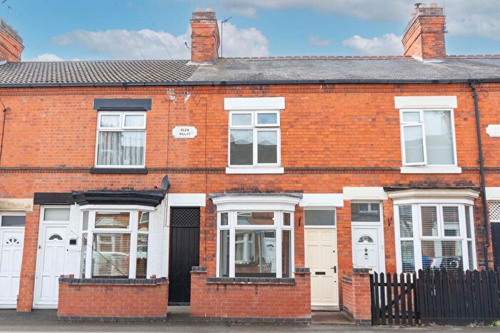 2 Bedroom Terraced House For Sale In Clifford Street, South Wigston, Leicester, LE18