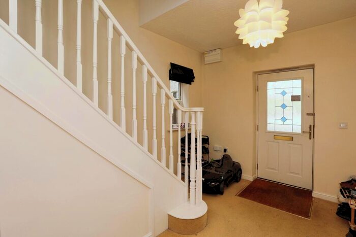 3 Bedroom Town House For Sale In South Knighton Road, Leicester, LE2