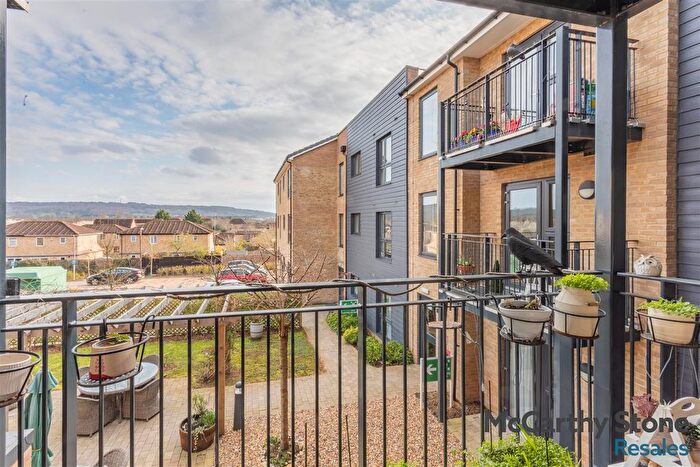 1 Bedroom Flat For Sale In Hindhead Knoll, Walnut Tree, Milton Keynes, MK7