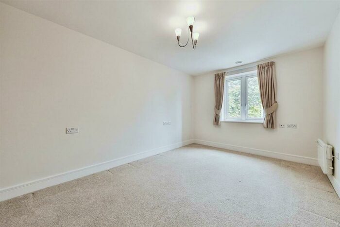 2 Bedroom Apartment For Sale In Goodes Court, Baldock Road, Royston, SG8