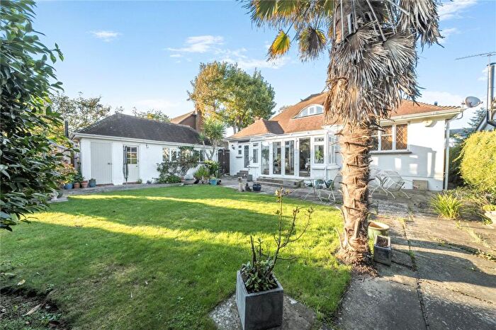 3 Bedroom Bungalow For Sale In Fish Lane, Bognor Regis, West Sussex, PO21