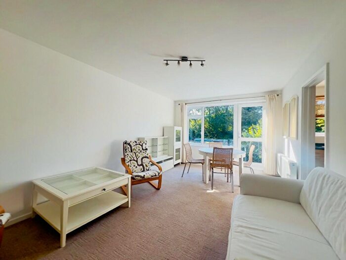 1 Bedroom Flat To Rent In Durham Road, Bromley, London, BR2