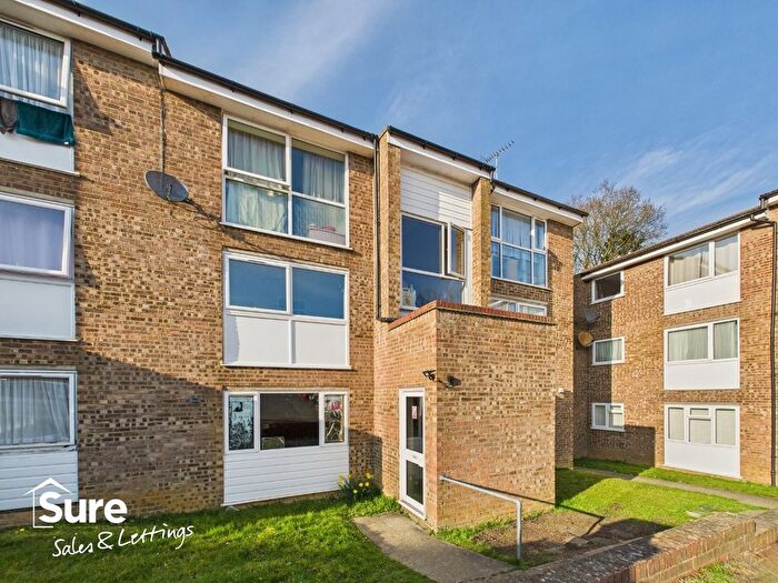 1 Bedroom Flat To Rent In Ashby Court, Hemel Hempstead, Hertfordshire, HP2