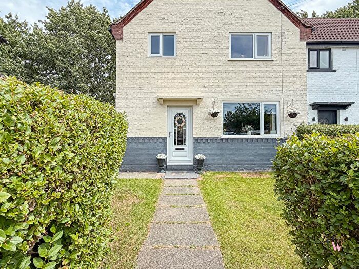 3 Bedroom Semi-Detached House For Sale In Dene Drive, Winsford, CW7