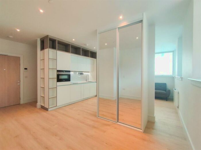 Studio To Rent In Ewing House, Brentwood, CM14