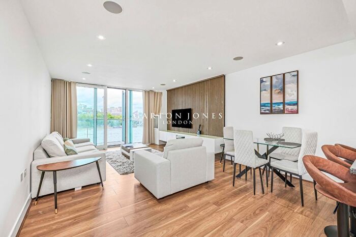 2 Bedroom Flat To Rent In Centurion Building, Queenstown Road, London, SW11