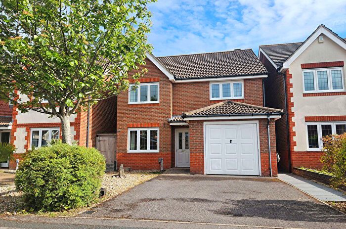 3 Bedroom Detached House For Sale In Sherbrooke Close, Lee-On-The-Solent, PO13