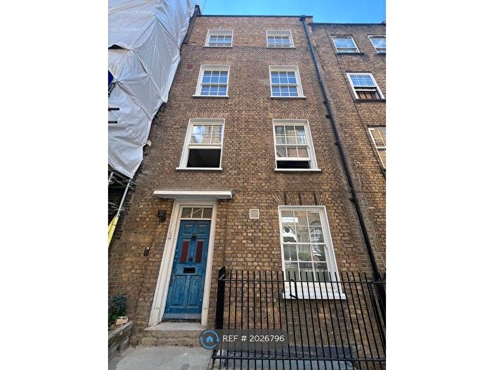 2 Bedroom Flat To Rent In Old Gloucester Street, London, WC1N