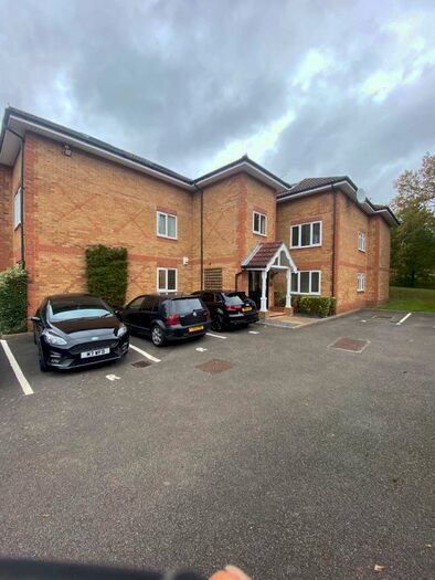 1 Bedroom Flat To Rent In Flat, Ronald Court, Oakwood Road, Bricket Wood, St. Albans, AL2