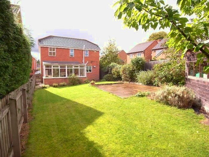 3 Bedroom Detached House To Rent In Woodlea Fold, Meanwood Park LS6
