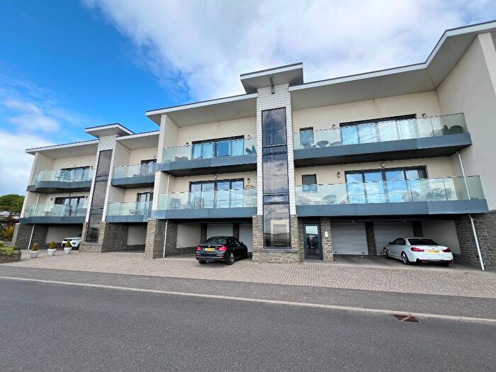 2 Bedroom Flat To Rent In The Esplanade, Broughty Ferry, Dundee, DD5