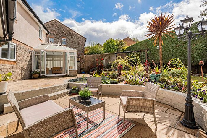 4 Bedroom Detached House For Sale In Hazel Close, Newton Abbot, TQ12