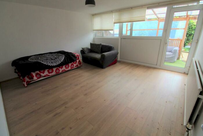 3 Bedroom Terraced House To Rent In Caradon Way, Seven Sisters, N15