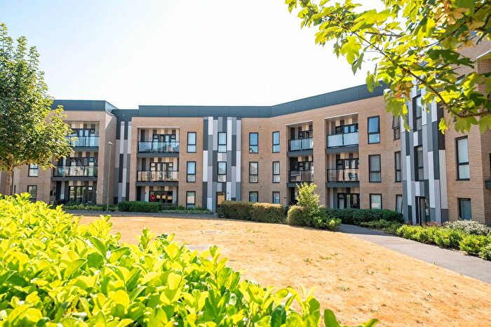 2 Bedroom Flat For Sale In Cashmere Drive, Andover, SP11