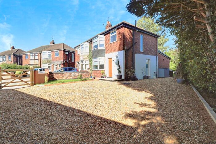 3 Bedroom Semi-Detached House For Sale In Thirlmere Road, Wistaston, Crewe, CW2
