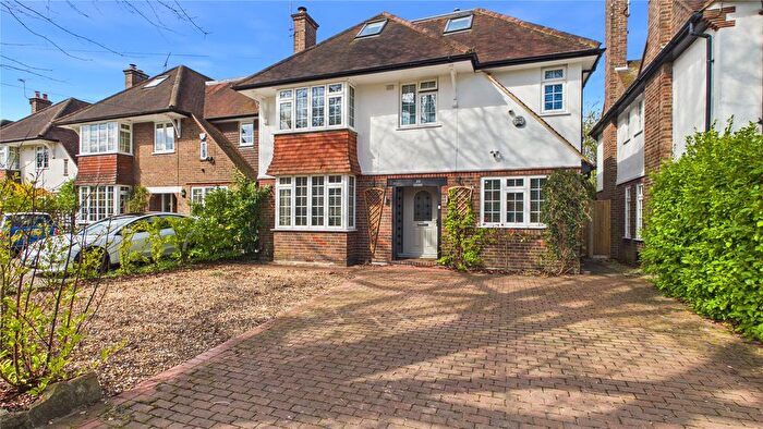 5 Bedroom Detached House For Sale In Horsell, Surrey, GU21