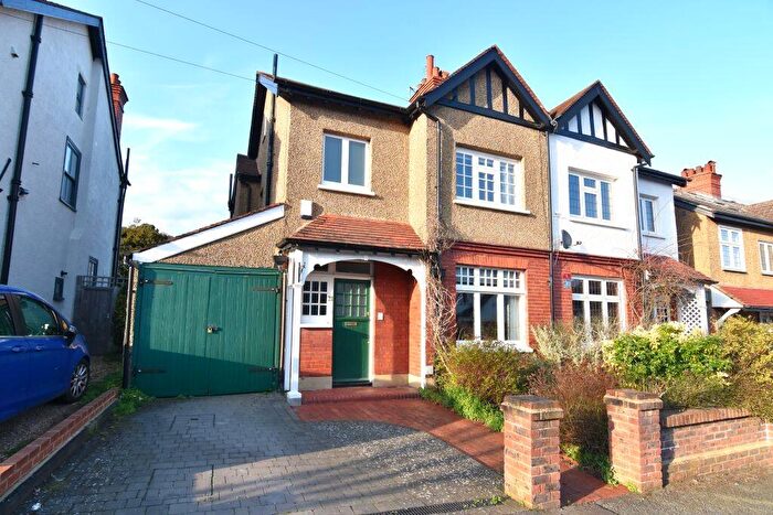 4 Bedroom Semi Detached House For Sale In Fairview Road, Sutton, London, SM1