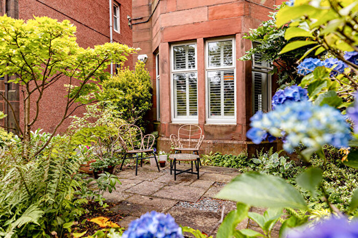 2 Bedroom Apartment To Rent In Woodcroft Avenue, Glasgow, G11