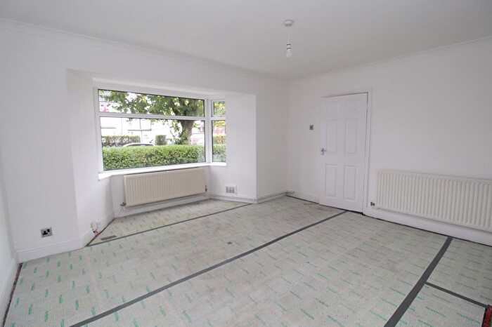 3 Bedroom Semi-detached House For Sale In Chidwall Road, Woodhouse Park, M22