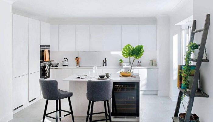 1 Bedroom Flat For Sale In Eldon Court, South Norwood, SE25