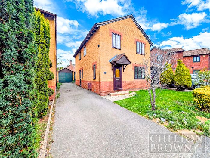4 Bedroom Detached House For Sale In Weggs Farm Road, Duston, Northampton, NN5