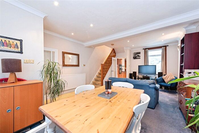 2 Bedroom Cottage For Sale In Longfellow Road, Worcester Park, KT4