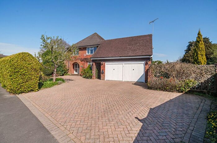 5 Bedroom Detached House For Sale In The Fairway, Rowland's Castle, PO9