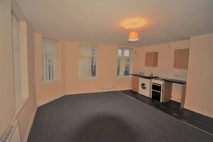 Studio To Rent In Studio Flat, Anglesea Road, L9