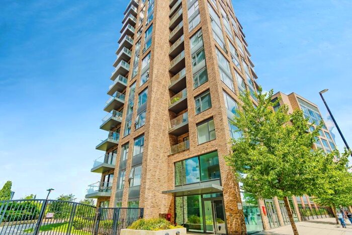 2 Bedroom Flat For Sale In Santina Apartments, Cherry Orchard Road, Croydon, CR0