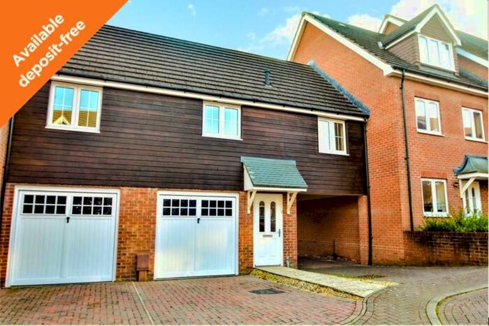 2 Bedroom Coach House To Rent In Whiteley, Fareham, PO15