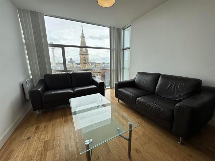 1 Bedroom Apartment To Rent In Eden Square, Cheapside, L2