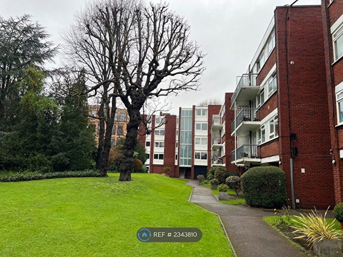 2 Bedroom Flat To Rent In Leylands, London, SW18