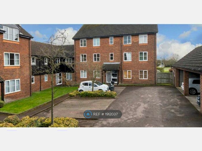 2 Bedroom Flat To Rent In Twyford Road, St. Albans, AL4
