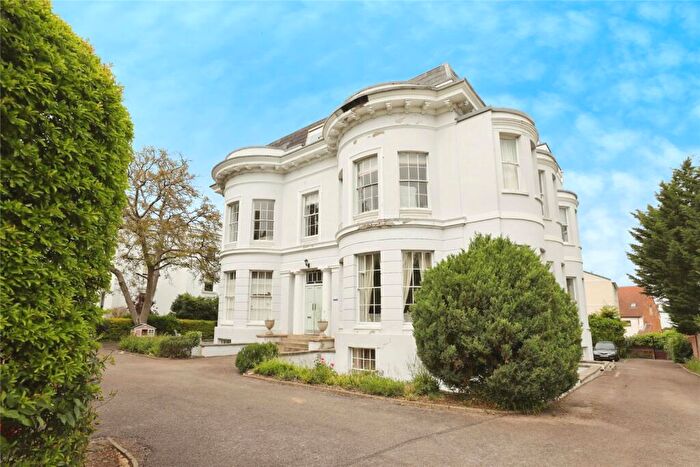 1 Bedroom Apartment For Sale In The Park, Cheltenham, Gloucestershire, GL50