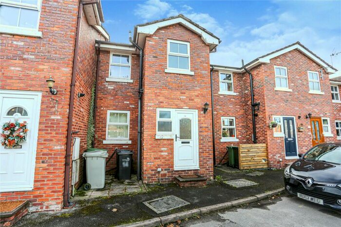 2 Bedroom Terraced House To Rent In Hand Street, Macclesfield, Cheshire, SK11