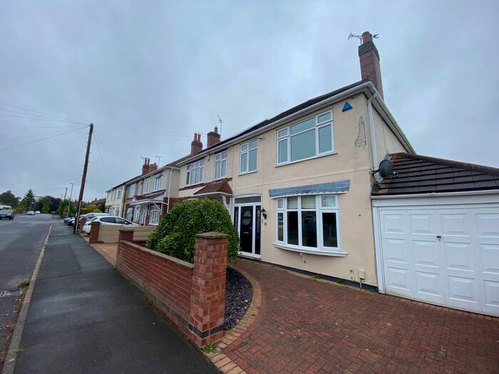 3 Bedroom Semi-Detached House To Rent In Warren Road, Kirkby-In-Ashfield, Nottingham, NG17