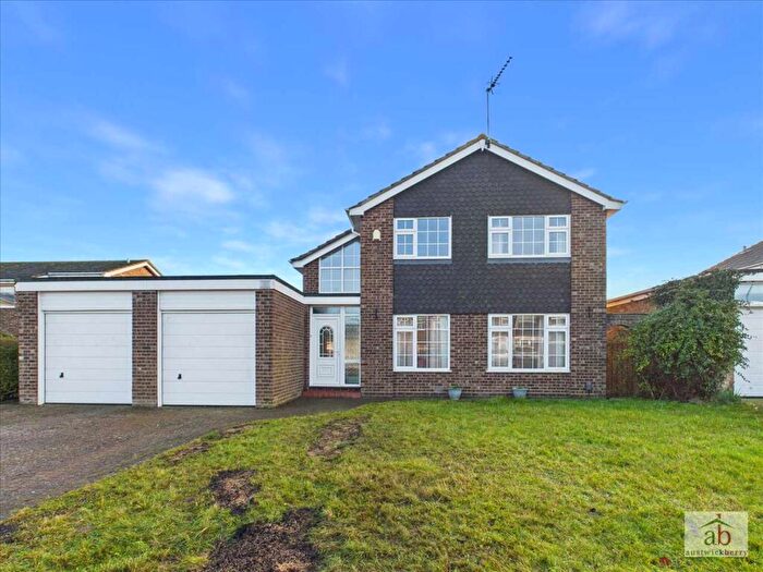 4 Bedroom Detached House For Sale In Chatsworth Drive, Rushmere St. Andrew, IP4