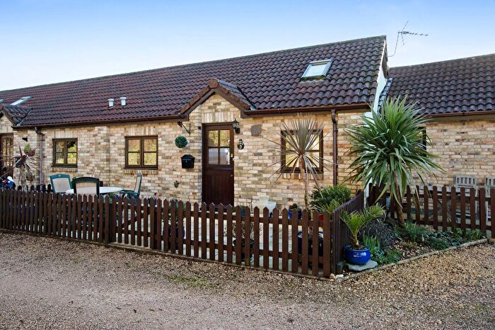 2 Bedroom Barn Conversion For Sale In Ash Hill, Bishopsteignton, TQ14