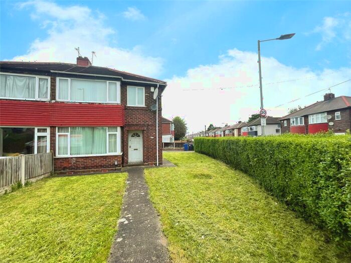 3 Bedroom Semi-Detached House To Rent In Harrowden Road, Doncaster, South Yorkshire, DN2