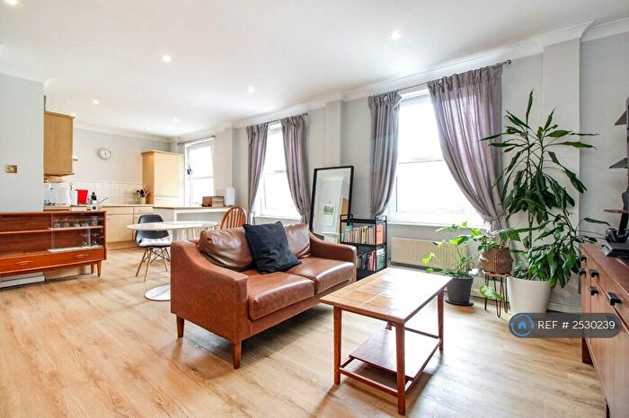 1 Bedroom Flat To Rent In Westgate House, Winchester, SO23