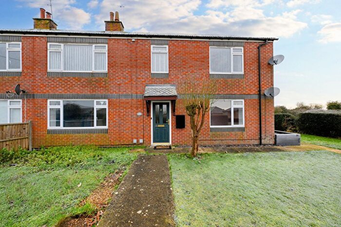 2 Bedroom Flat For Sale In Windmill Close, Ellington, Huntingdon, PE28