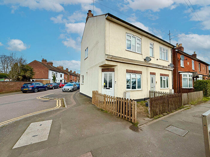 2 Bedroom Semi-Detached House For Sale In Leighton Road, Wing, LU7