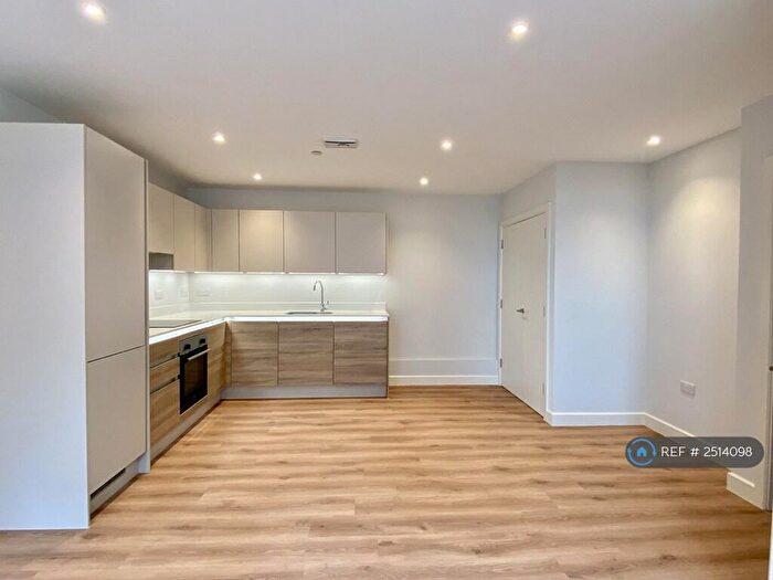 2 Bedroom Flat To Rent In Bournemouth House, Bournemouth, BH1