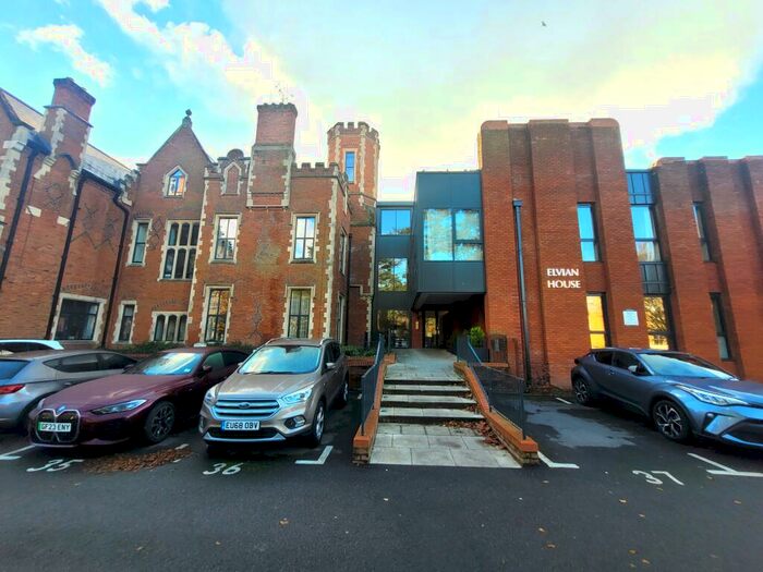 1 Bedroom Apartment To Rent In Nixey Close, Slough, SL1