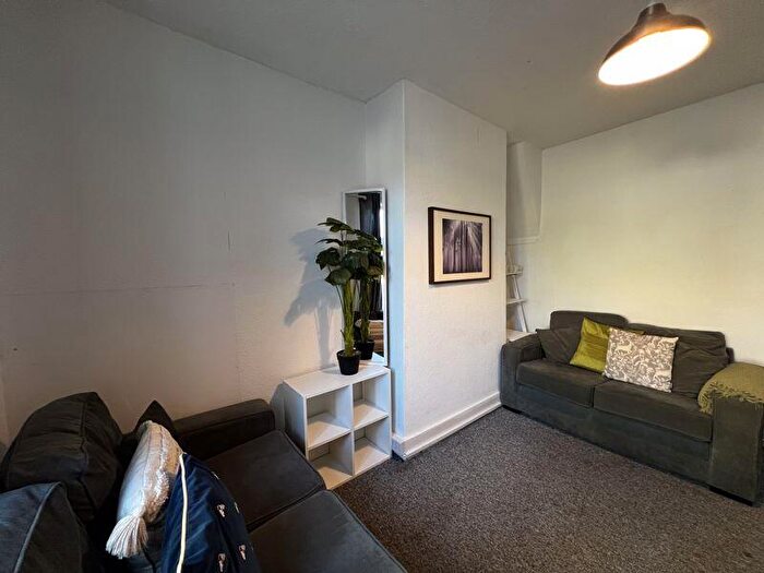 4 Bedroom Terraced House To Rent In Milner Road, Brighton, BN2