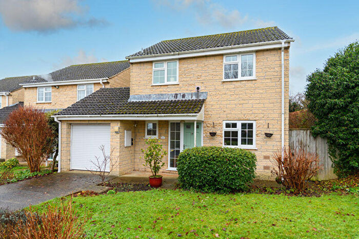 3 Bedroom Link Detached House For Sale In Bradford On Avon, BA15