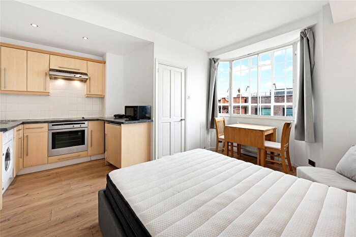 Studio To Rent In Chelsea Cloisters, Sloane Avenue, Chelsea, SW3