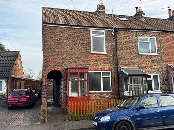 2 Bedroom Property For Sale In Moor Lane, Strensall, York, YO32